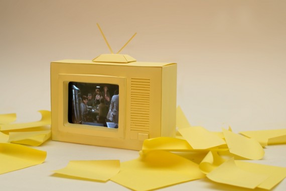 Paper iPhone TV